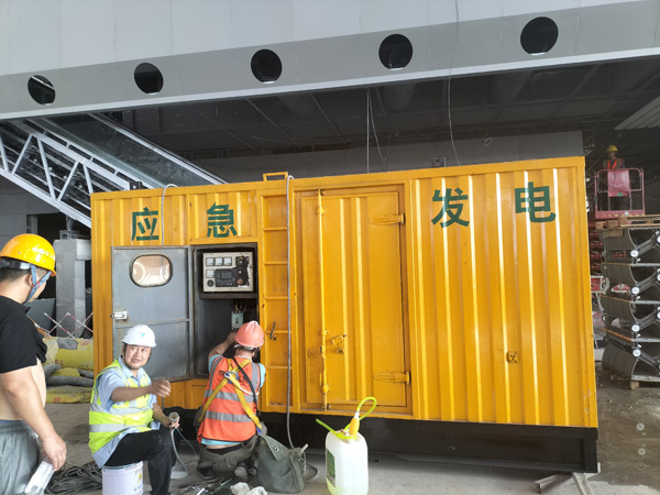 丁青怎样判断空气滤清器是否需要更换？